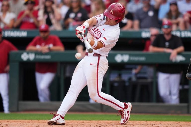 Who wins on Day 2? Predictions, picks for College World Series openers