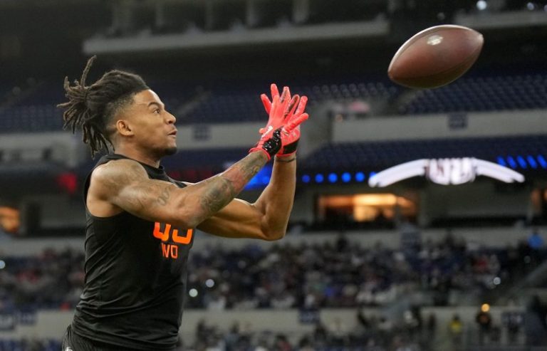 Former Texas WR says he’s signing with Browns after ruling