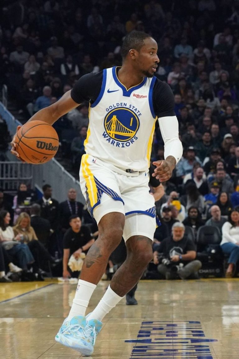 Jonathan Kuminga finally returns to court in Warriors’ loss to Raptors